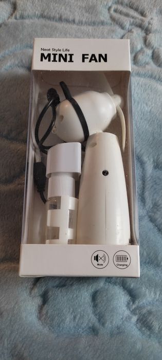Mini wentylator że zraszaczem
