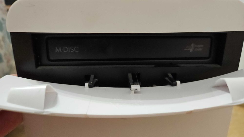 PC Komputer stacjonarny Intel core i3 z monitorem AOC