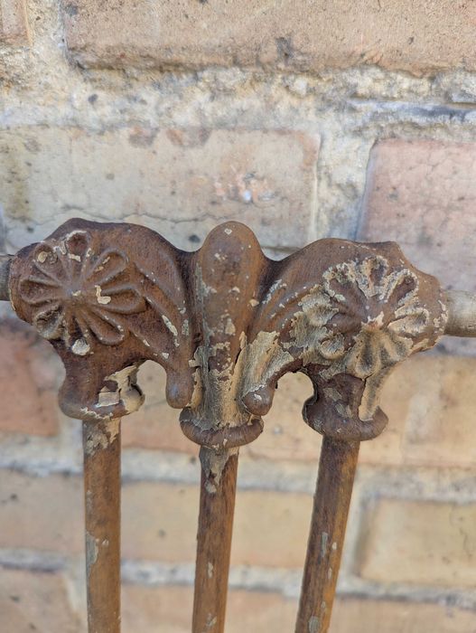 Кровать старинная ретро