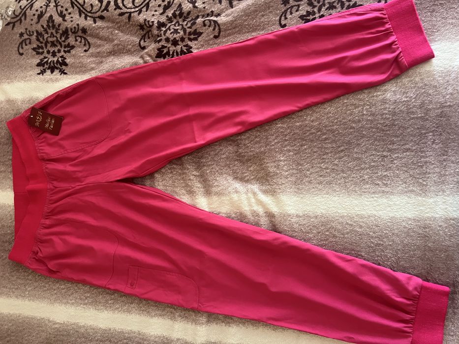 Медичний костюм, розмір 56, малиновий