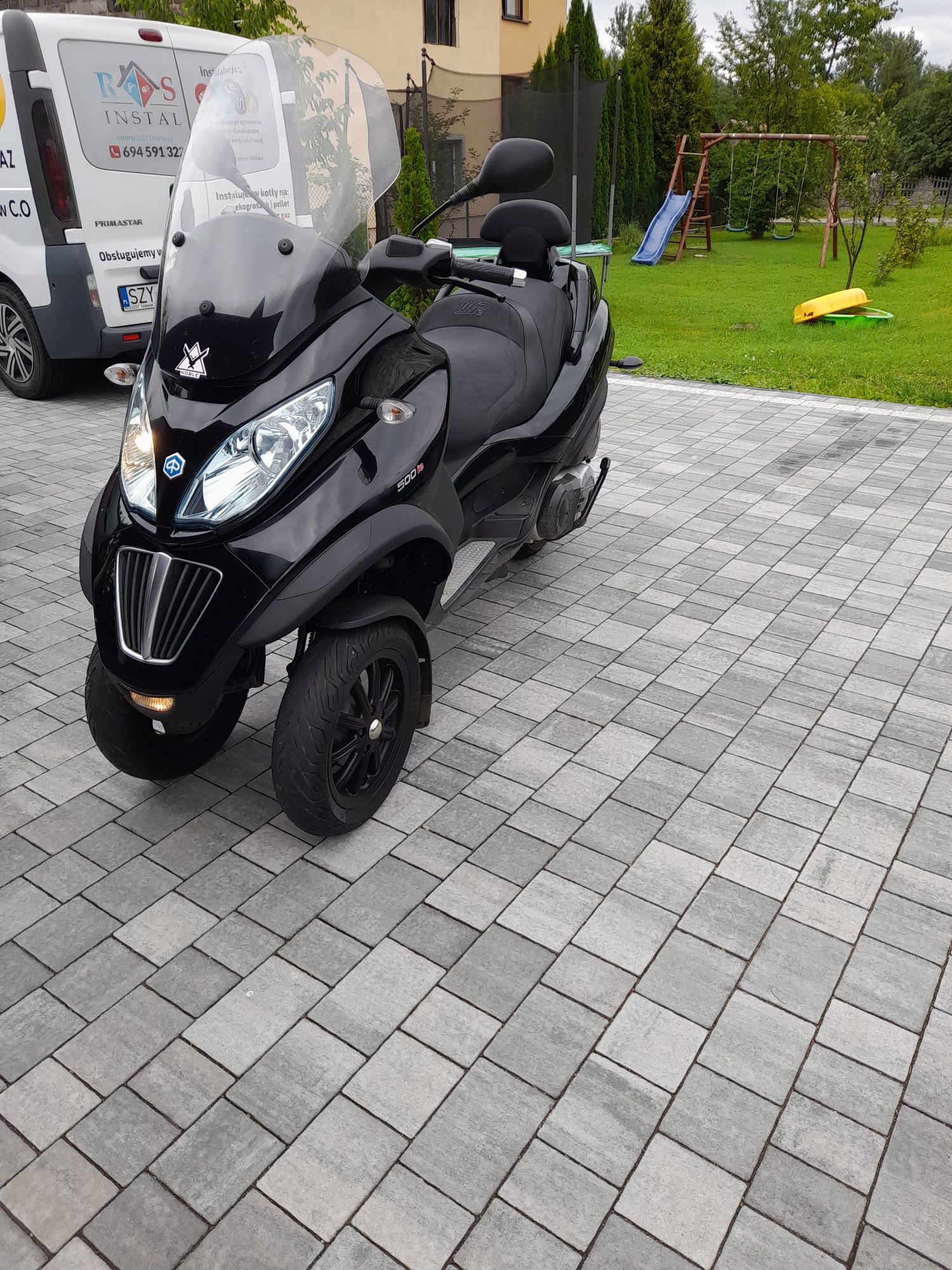 Skuter Piaggio 500LT