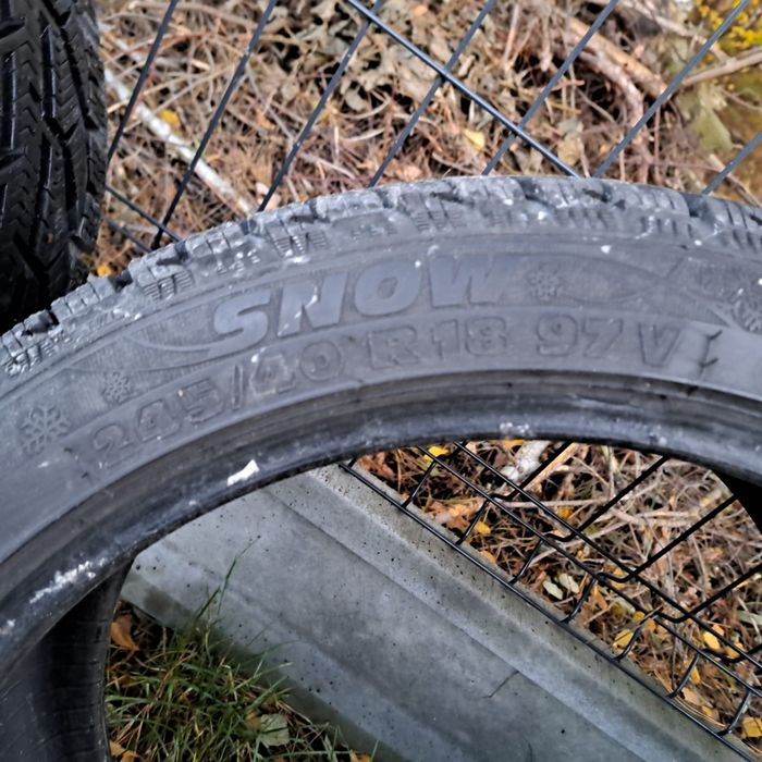 2 opony zimowe 245/40 R18 Kormoran SNOW super stan
