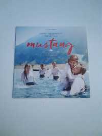 Mustang, film na DVD