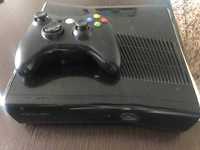 Xbox 360 Slim 256гб + геймпад + 21 гра