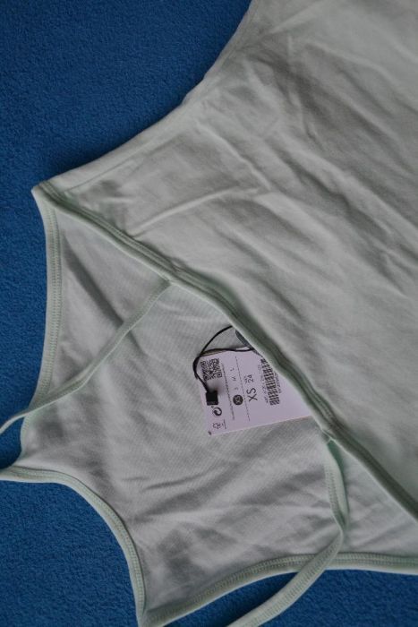 Miętowe body Bershka rozmiar XS