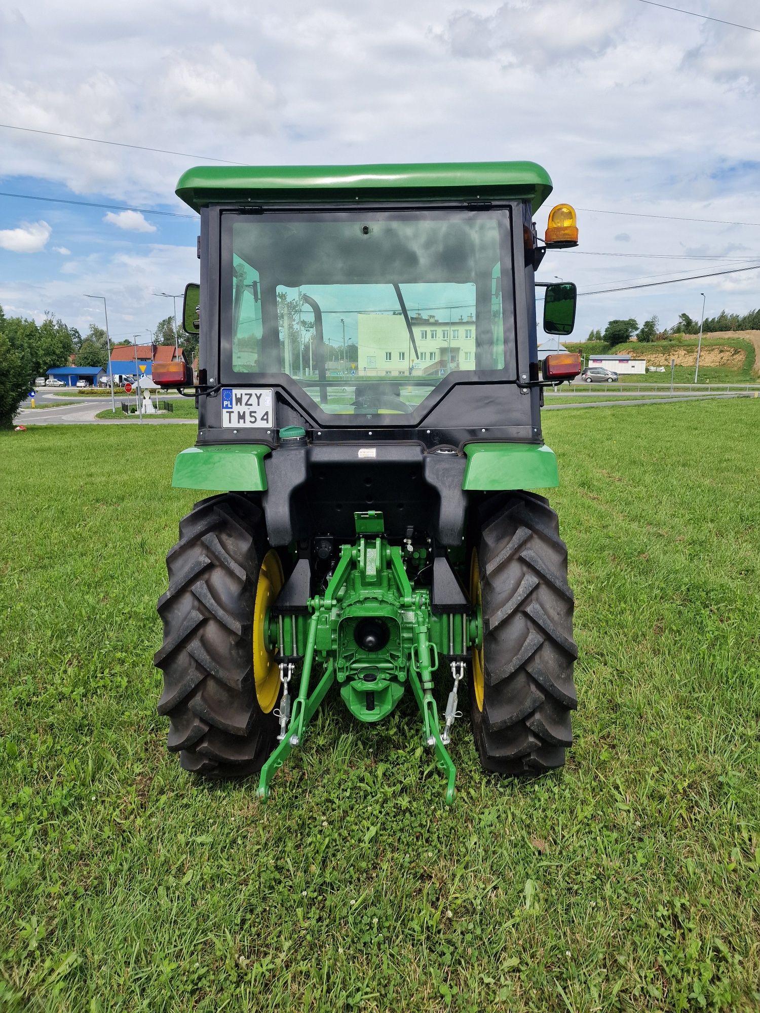 John Deere 3036E  zarejstrowany  fabrycznie nowy