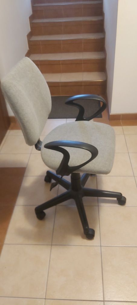 Krzesło obrotowe, fotel.