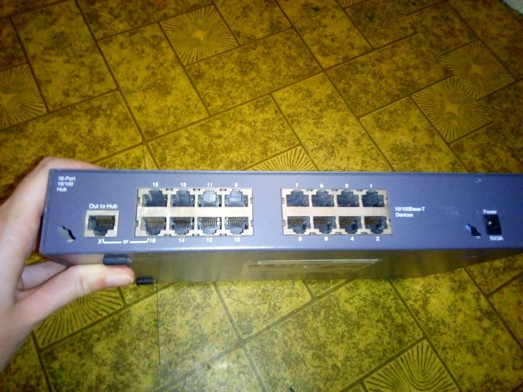 Б/у switch свичи (сетевой коммутатор)