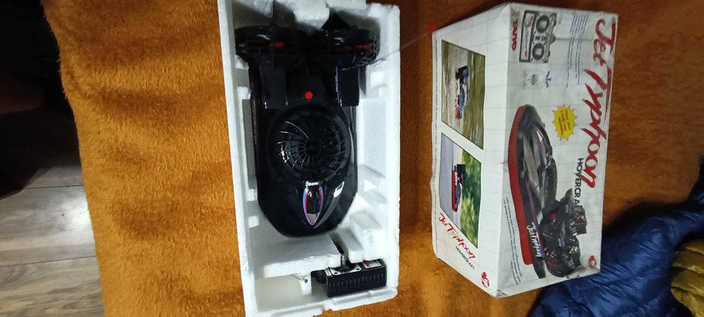 Poduszkowiec RC , wodolot