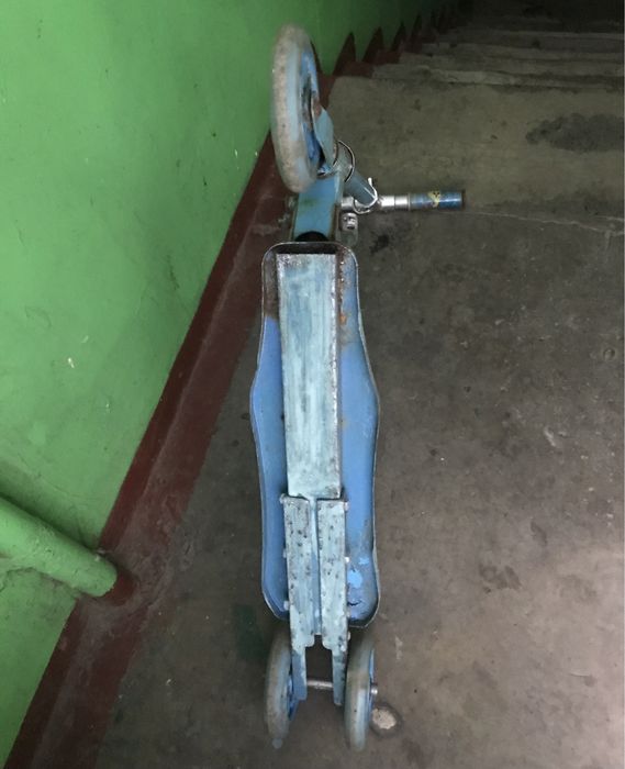 Детский трехколесный самокат