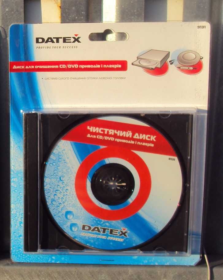 Чистящий диск для CD\DVD  приводов и плееров \ новый