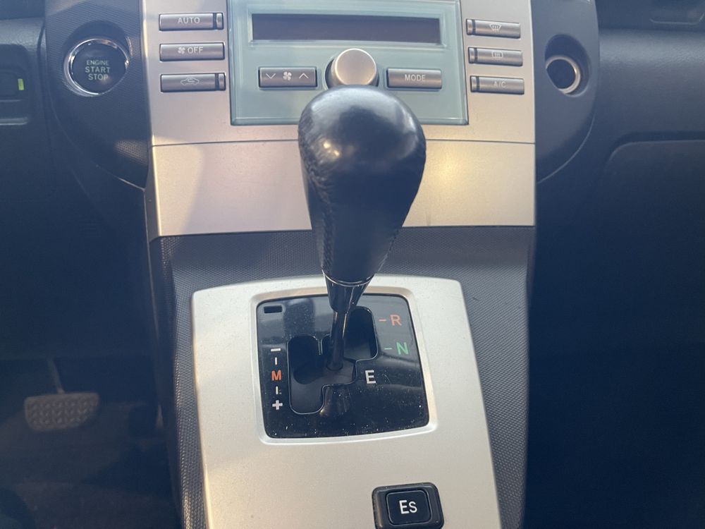 Toyota Corolla Verso 7 місць