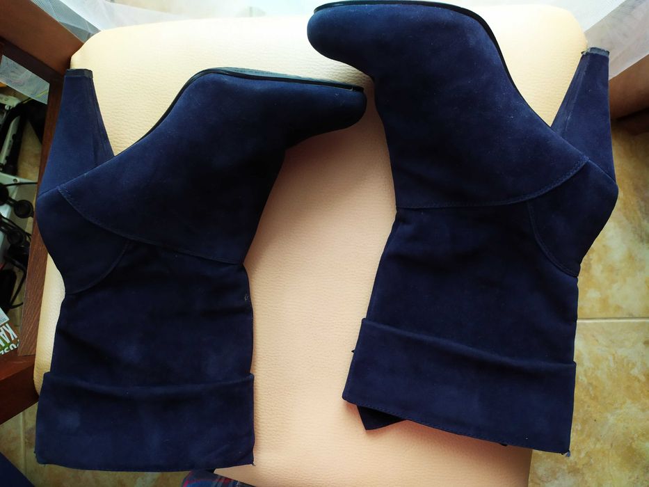 Botki zamszowe na obcasie  CCC rozmiar 39 jak nowe