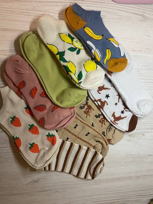 Носки різнокольорові, з принтами