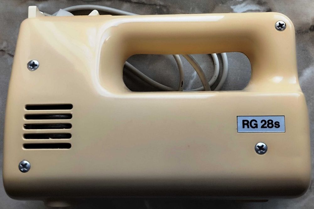 Міксер AKA RG 28s виробництва НДР