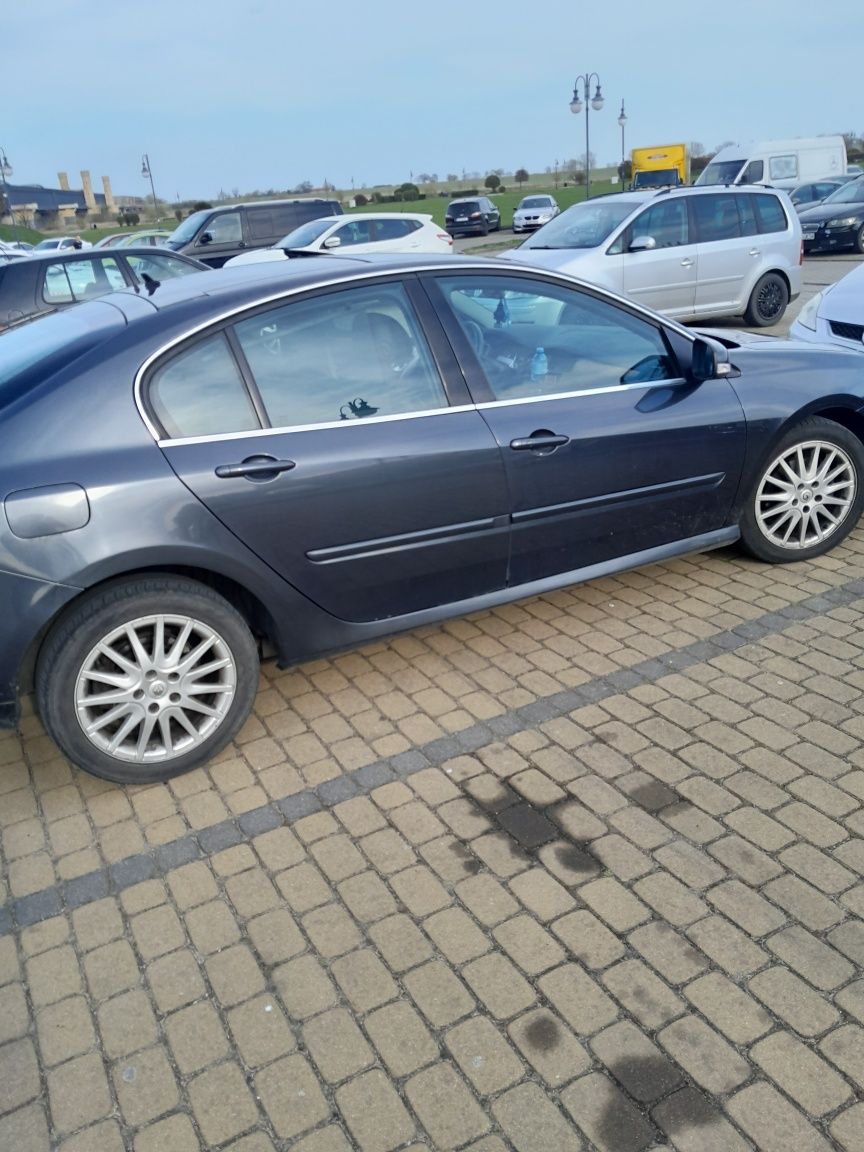 Laguna 2.0 DCI initiale Paris zamiana