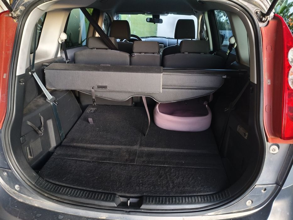 Mazda 5 de 2007 em muito bom estado