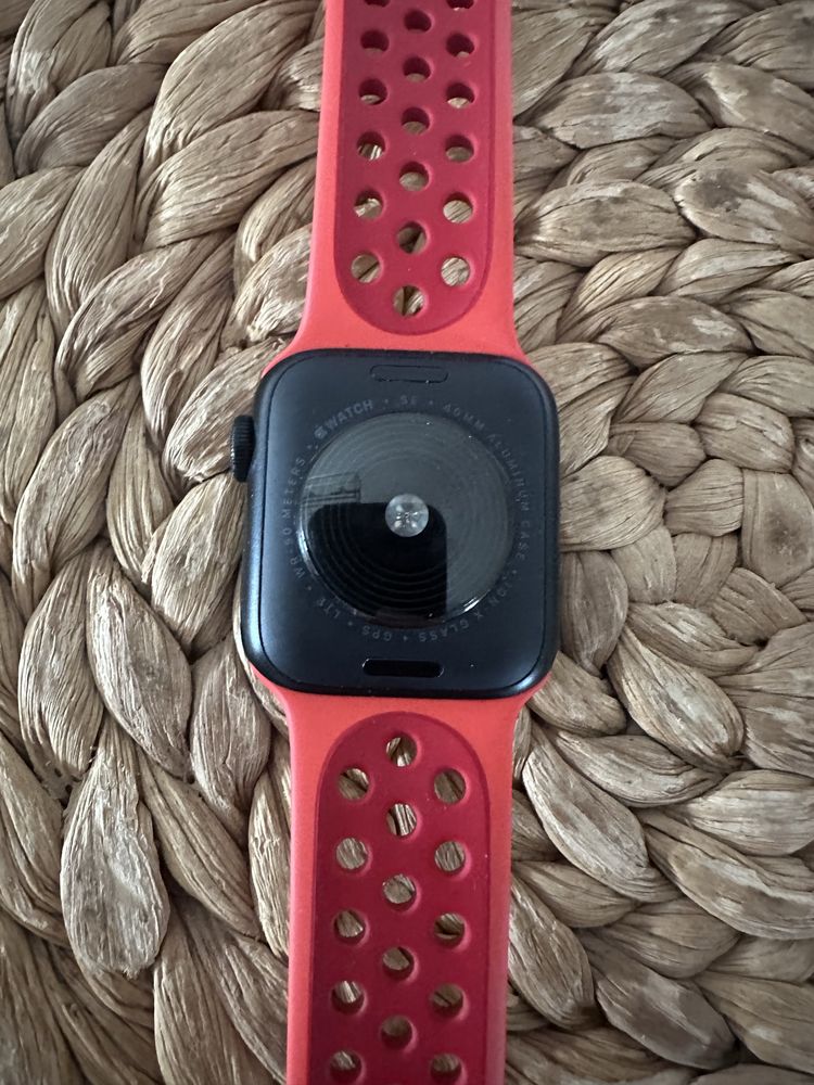 Apple Watch SE 2 40 mm
