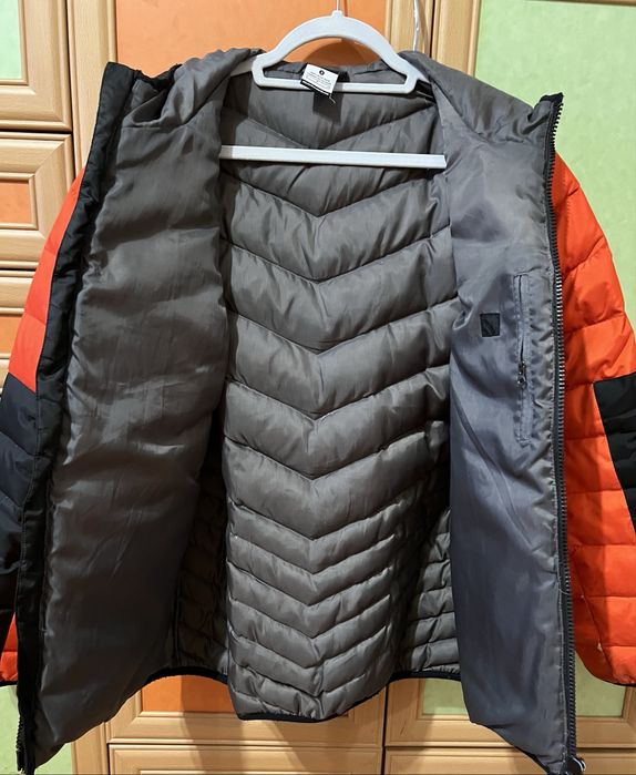 Чоловіча зимова куртка