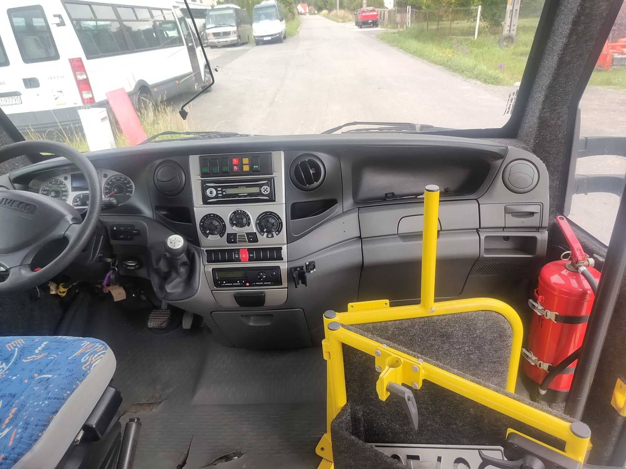 Iveco daily 65C17 niska podłoga kratownica z nierdzewki.