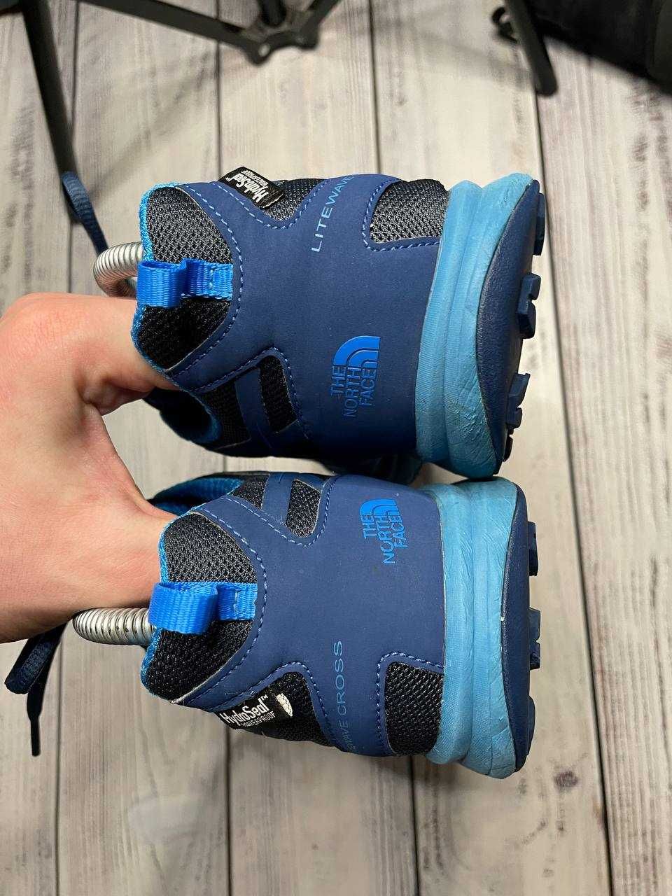 Кроссовки The North Face HydroSeal