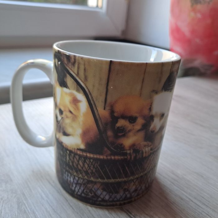 Porcelanowy kubek w pieski