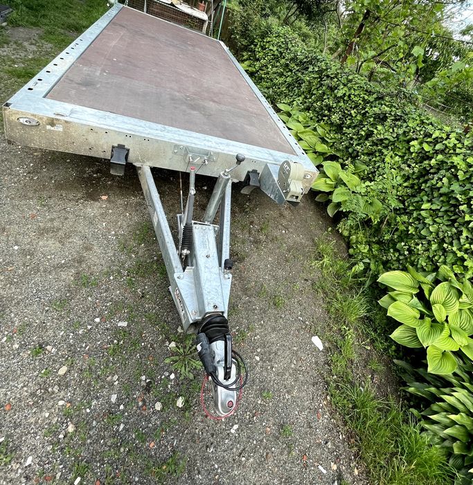 Лафет,прицеп для перевозки автомобілів