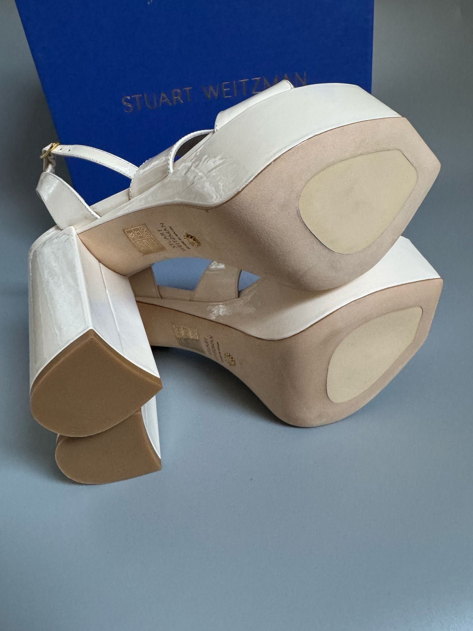 Nowe obcasy STUART WEITZMAN białe 37