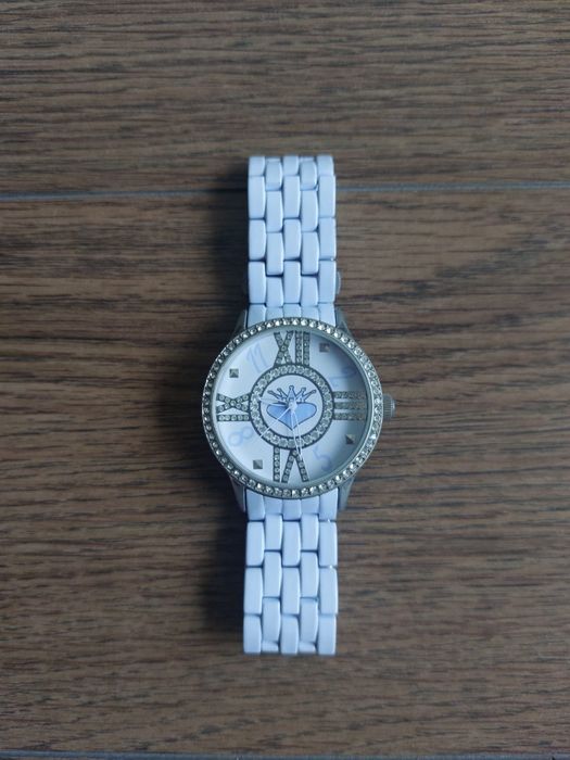 Relógio com pouco uso