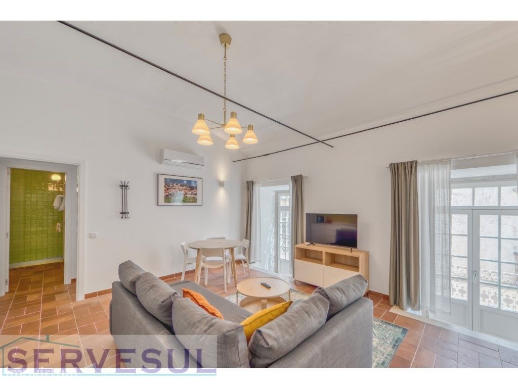 Apartamentos novos em condomínio com Terraço e Piscina, Inseridos n...
