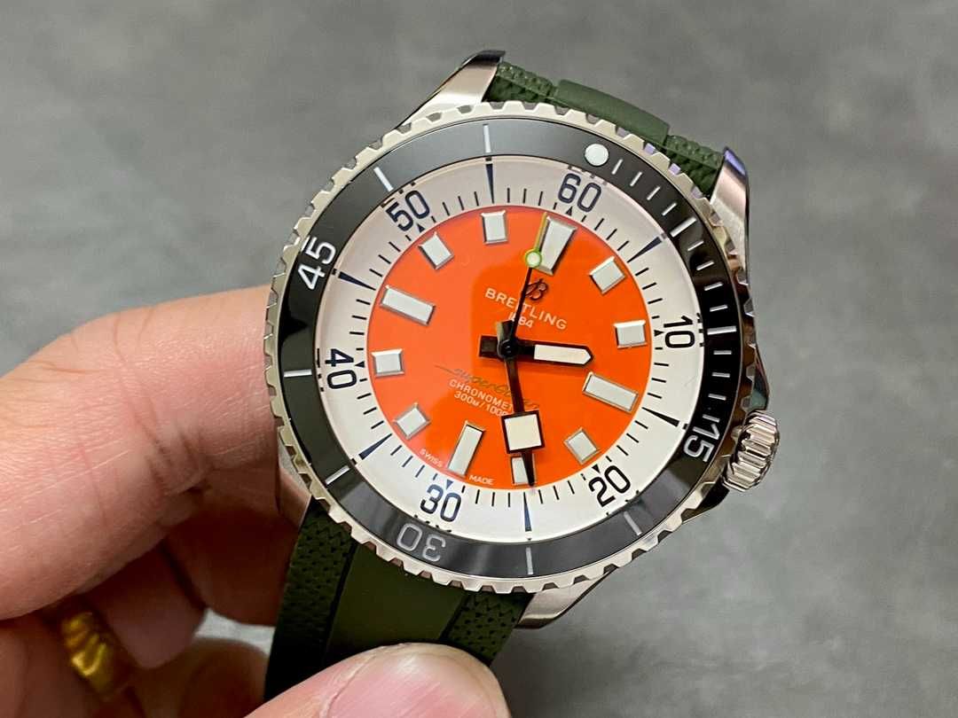 Breitling Super Ocean Series 44mm