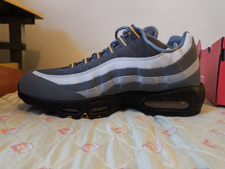 Air max 95 novo nunca usado e 100 original comprado na loja da nike