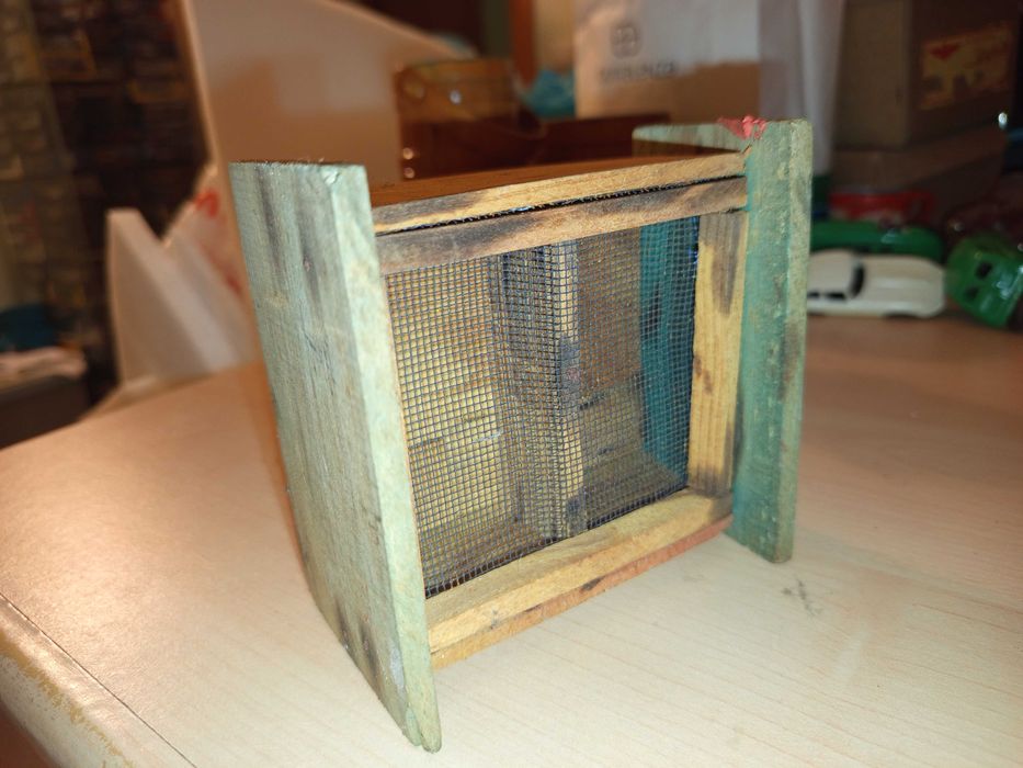 Brinquedos antigos em madeira