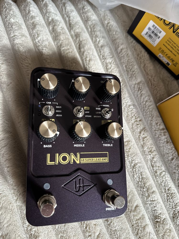 Uafx Lion “Marshall”