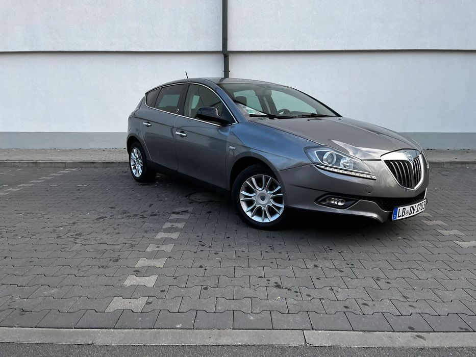 Lancia Delta 1.4B 150Ps Ledy Klimatronik Alkantara Parktronik ZADBANA