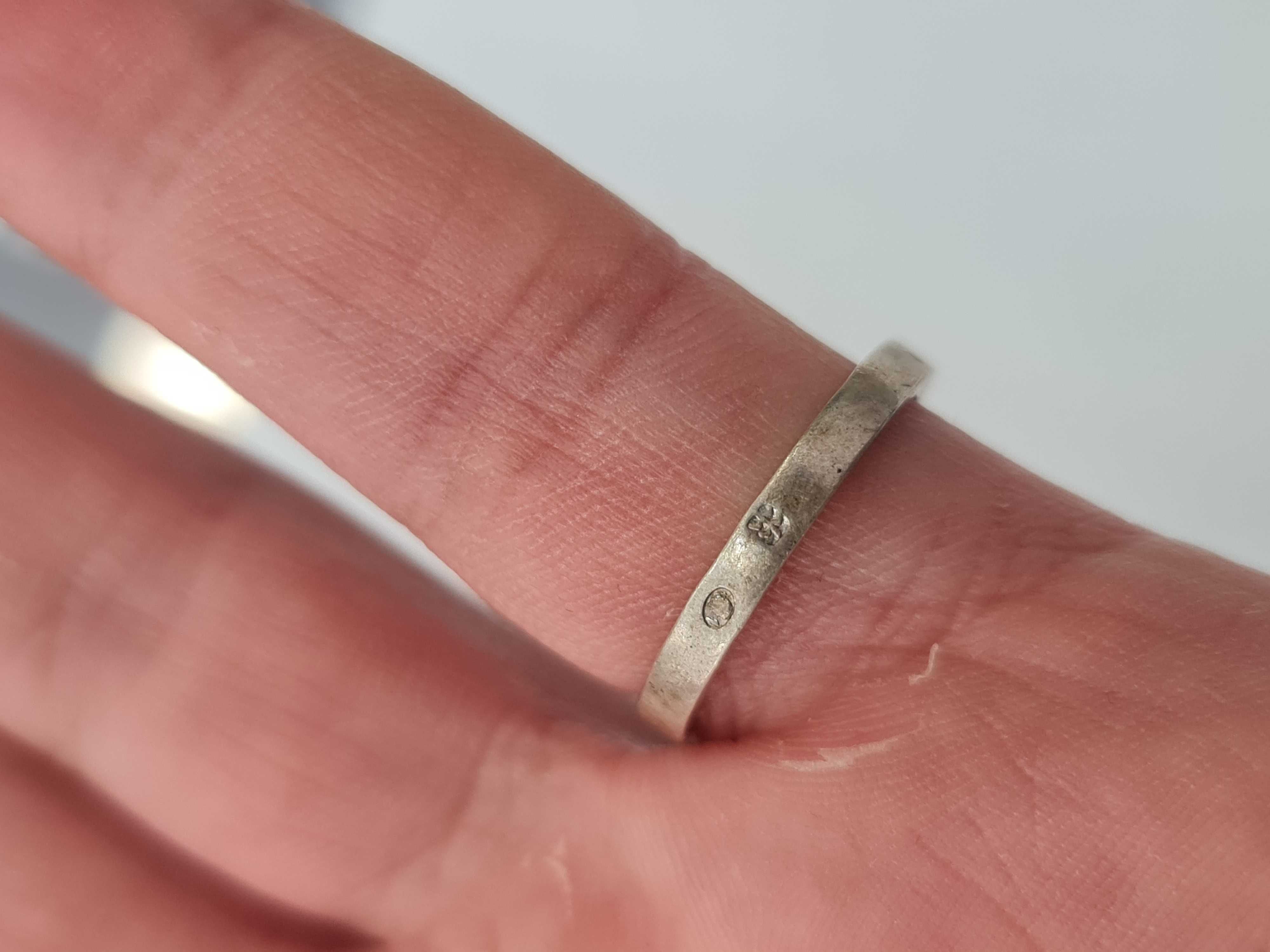 Warmet! Ciekawy srebrny pierścionek damski/ 960/ 3.05 gram/ R14