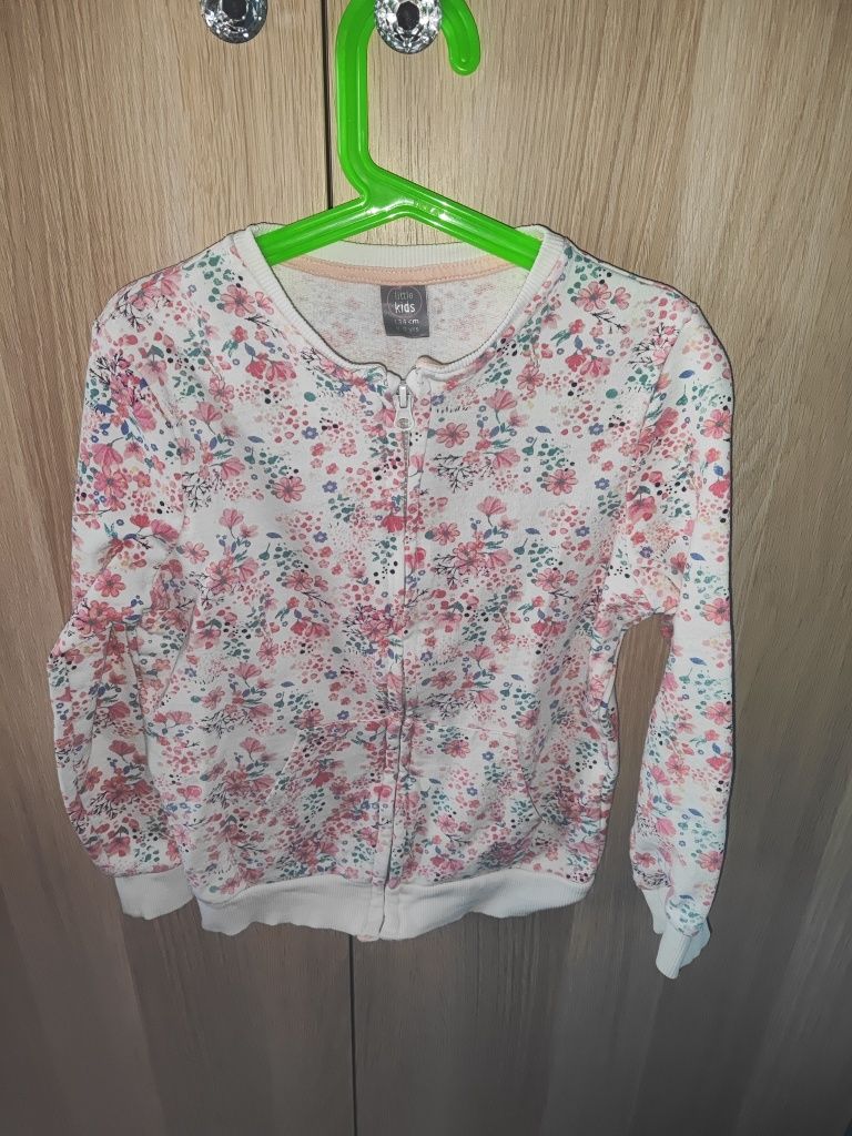 Bluzy dla dziewczynki 134 bluza kwiaty