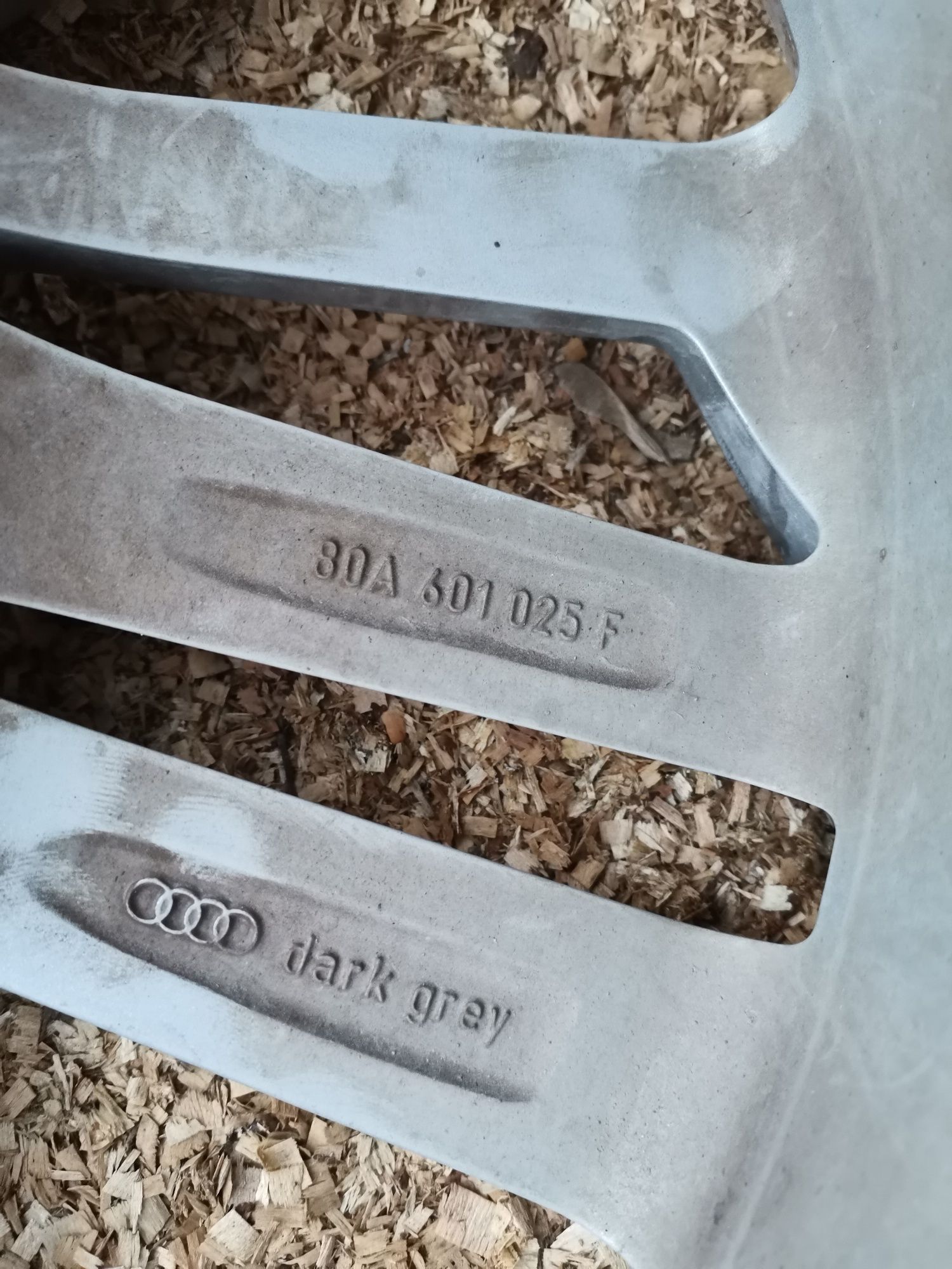 Колісні диски оригінальні до Audi q5 2018