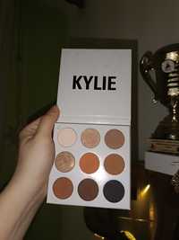 Jak nowa paletka cieni KYLIE The Bronze Palette!!