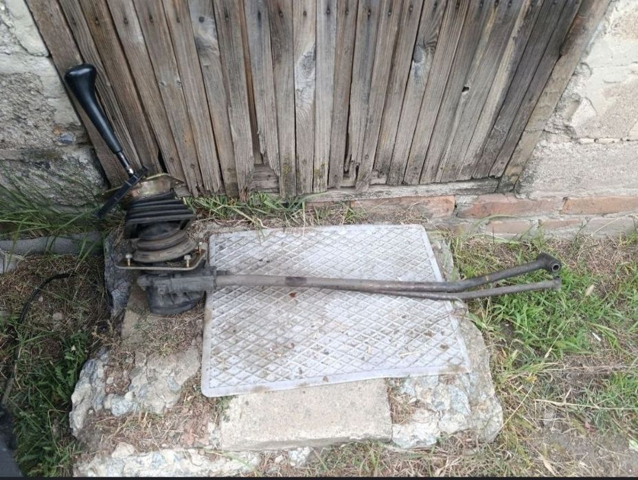 Продам кулісу для Ford escort в гарному стані.
650