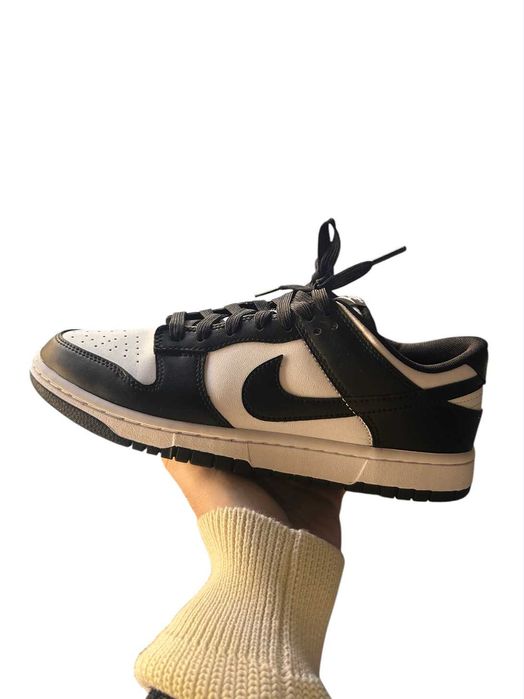 Nike Dunk Low Panda