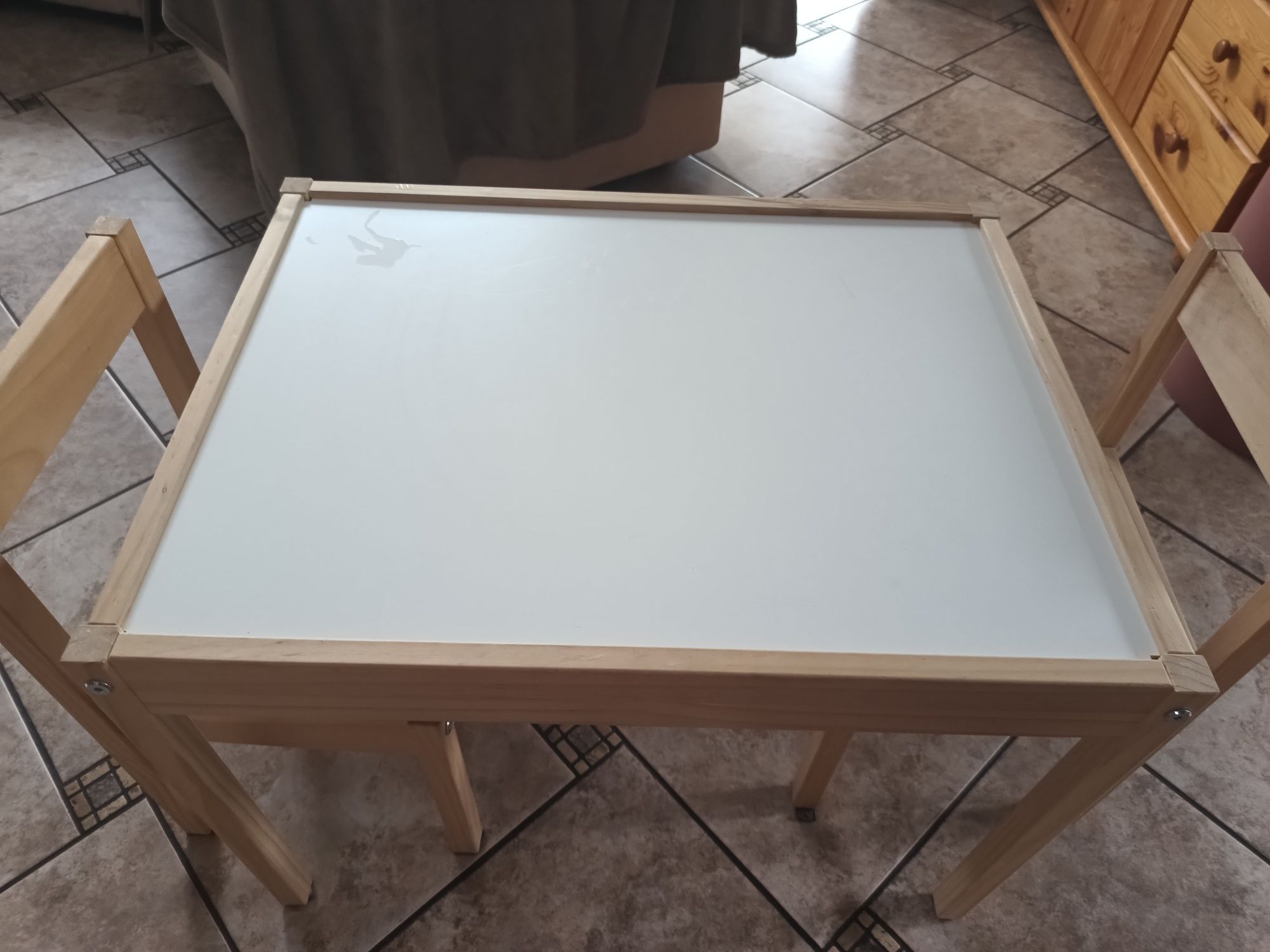 Stolik z krzesełkami dziecięcy, latt IKEA
