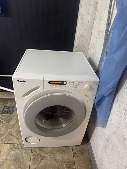 Пральна машинка Miele