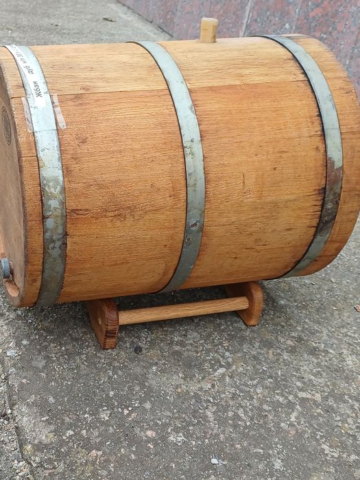 Продам бочку дубову  30 л
