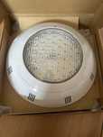 Lampa basenowa nowa