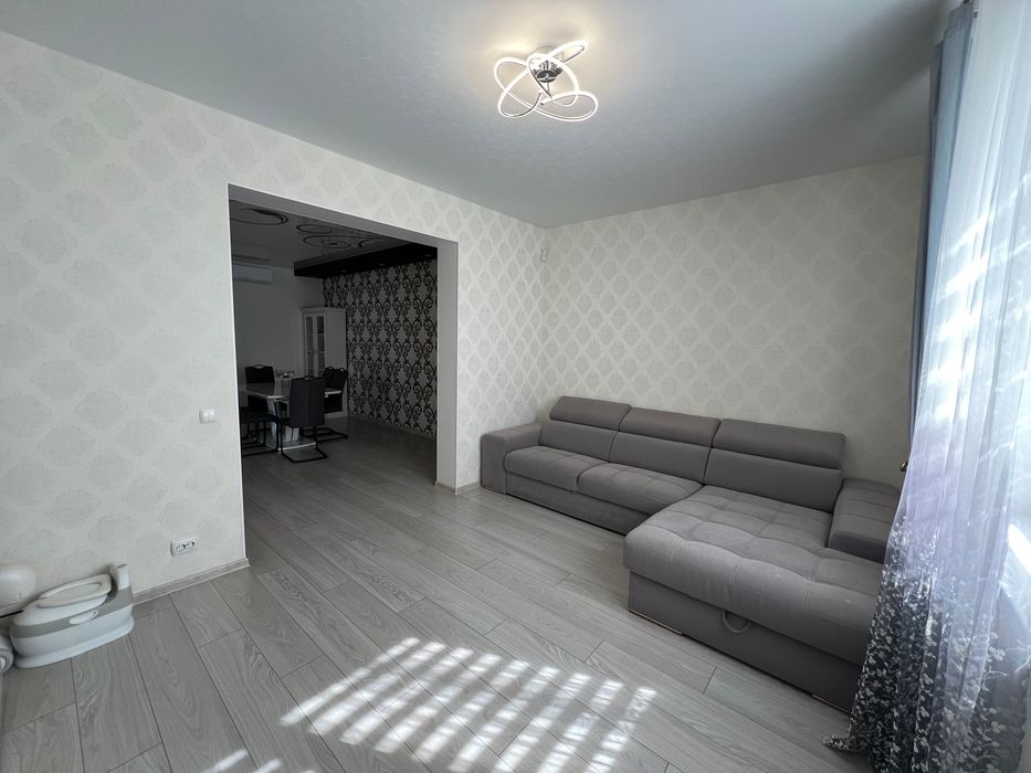 БЕЗ КОМІСІЇ. Продаж будинку з ремонтос тв меблями