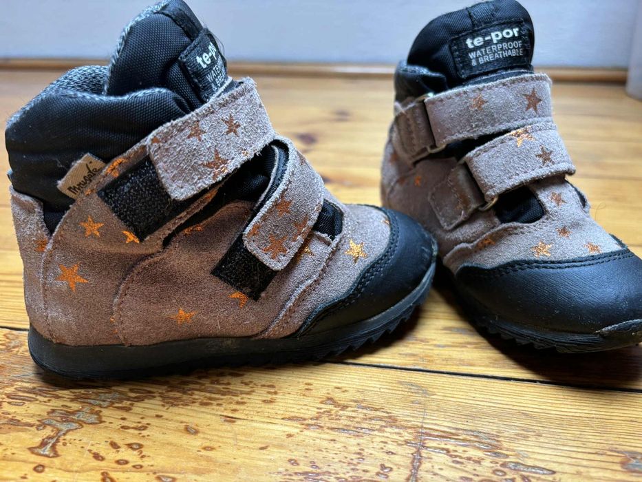 Buty zimowe Mrugała rozmiar 25 – bardzo dobry stan