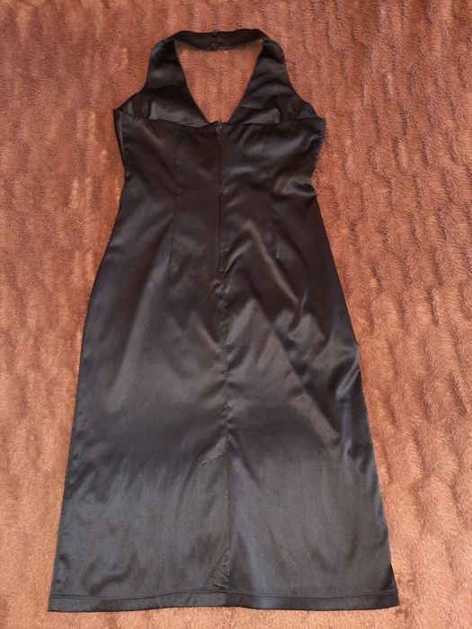 Продам эффектное черное платье