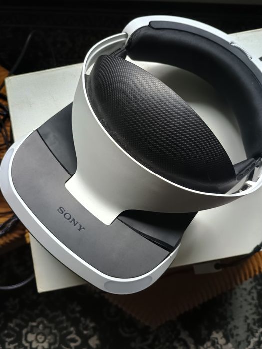 VR PS4 zestaw + gra