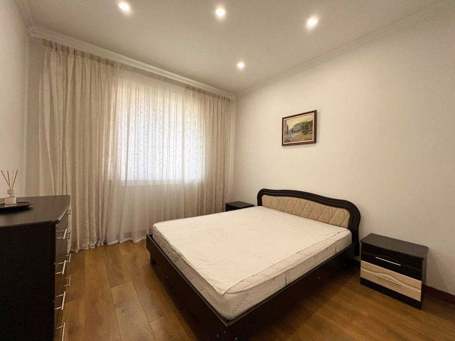 Жилий дім200м2+0,25га.Камін,сонячні панелі,електро/твердопалевний котл